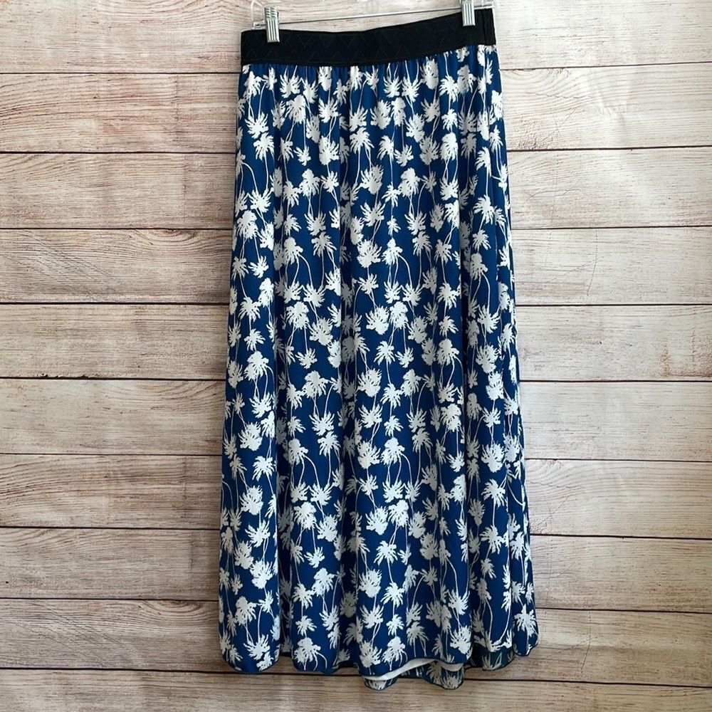 LULAROE MODEST MAXI SKIRT IN BLUE PALM‎ TREE PRINT